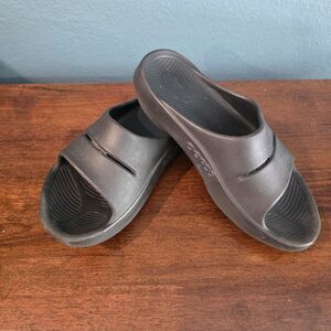 Oofos OOahh Slides M 8 W 10 Black Comfort Sports Recovery Slip On Sandals